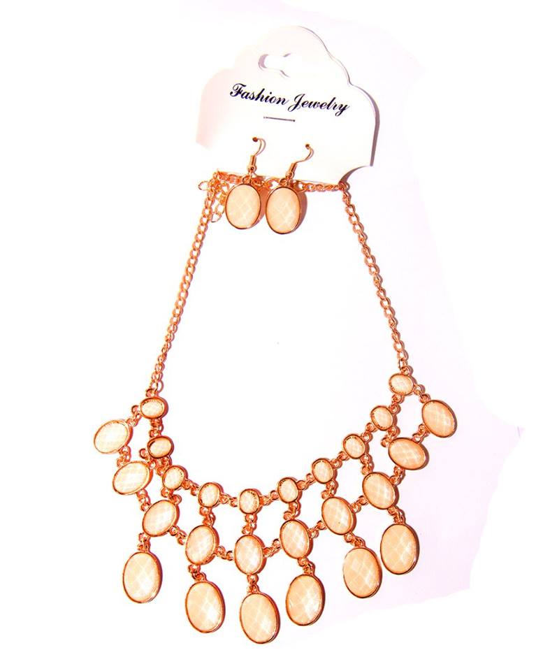 Gold plated layered necklace off white
