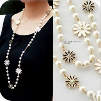 Vintage fashion flower long necklace